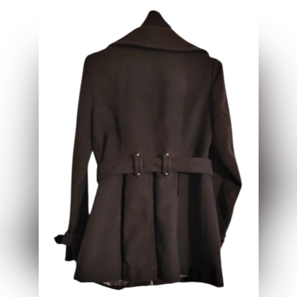 'Guess' Coat. - Picture 2 of 4